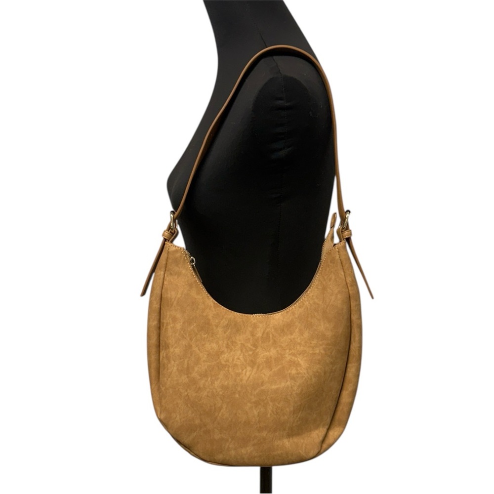 4th & Reckless Tan Faux Leather Hobo Shoulder Bag Slouch Minimalist - Picture 1 of 13